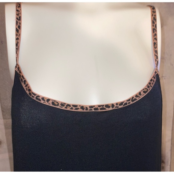 NWT VS STRETCHY SOFT NIGHTY - Picture 3 of 7